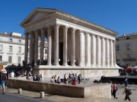 Nîmes, maison carrée